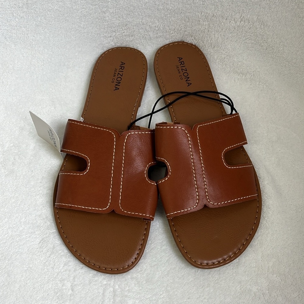 Arizona Jeans Co Women’s Slip on Sandals Size 11 - Picture 2 of 4